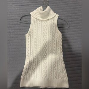 Vineyard Vines Sleeveless Cream Cable Knit Turtleneck